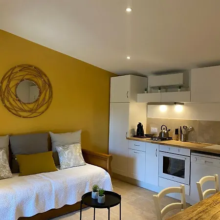 Aparthotel Domaine Du Mas Foucray Les Baux-de-Provence