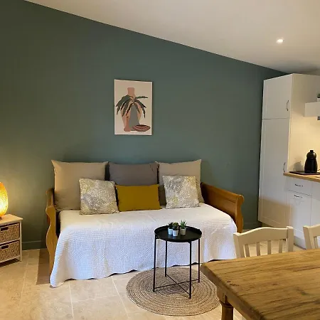 Aparthotel Domaine Du Mas Foucray Les Baux-de-Provence