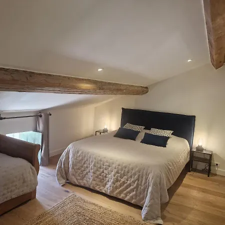 Appart hôtel Domaine Du Mas Foucray *