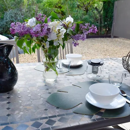 Aparthotel Domaine Du Mas Foucray *